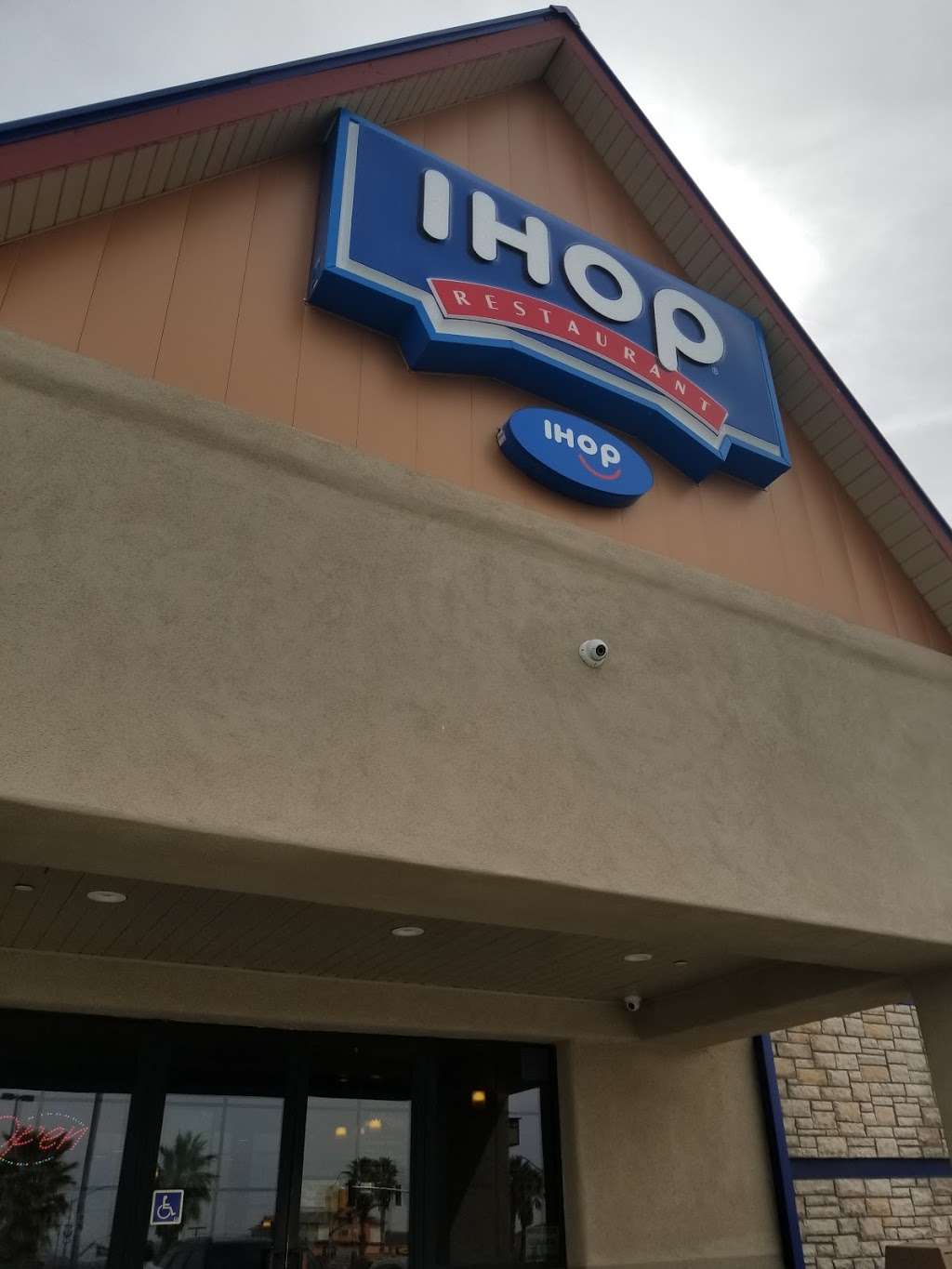 IHOP | 2841 Lenwood Rd, Barstow, CA 92311, USA | Phone: (760) 253-2828