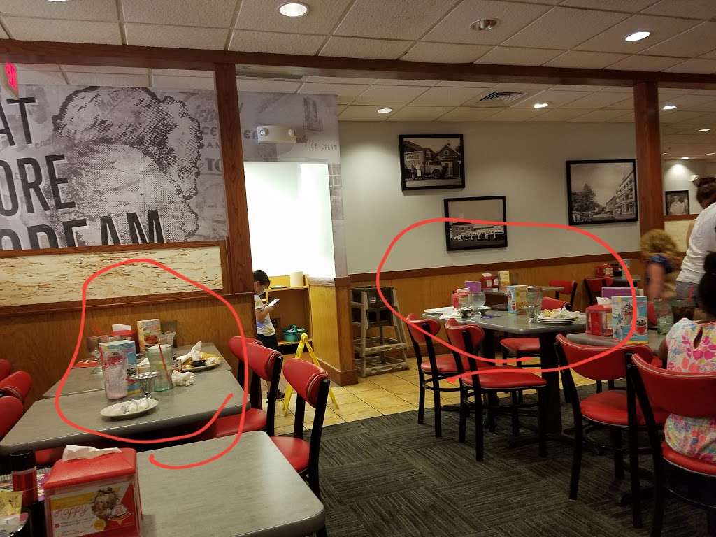 Friendlys | 9 Hampton House Rd Route 206, Newton, NJ 07860, USA | Phone: (973) 579-9009