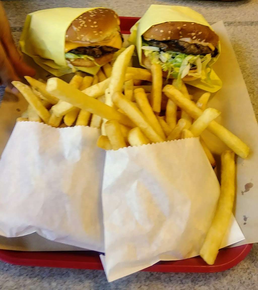 MGM Burgers | 1691 Main St, Riverside, CA 92501, USA | Phone: (951) 276-1744