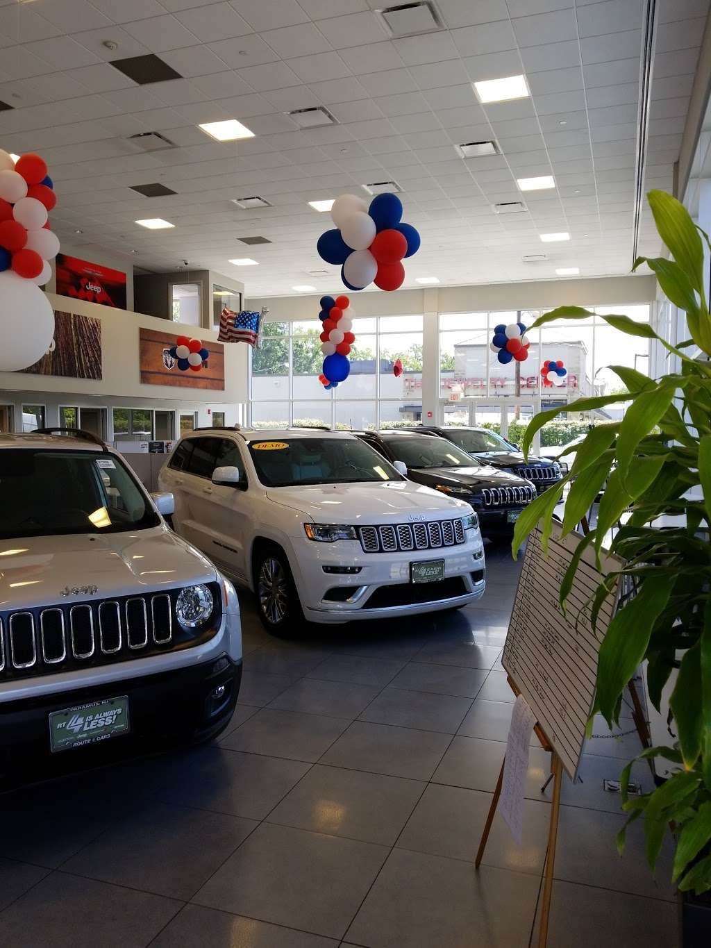 Chrysler Dodge Jeep of Paramus | 315 NJ-4, Paramus, NJ 07652, USA | Phone: (855) 728-9068