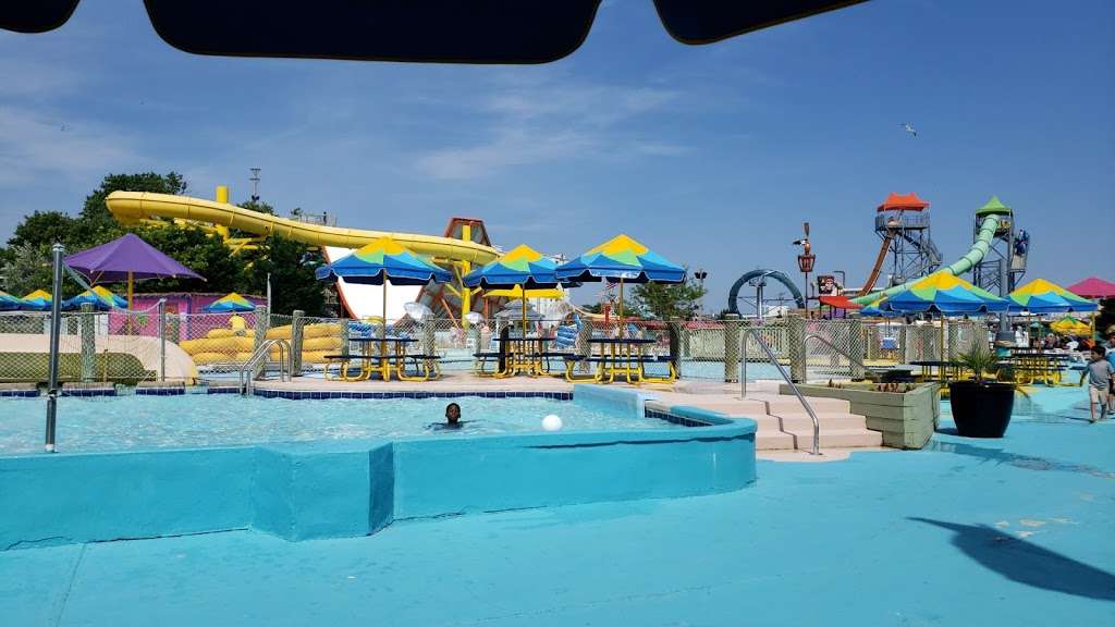 Splash Mountain Water Park | 2901 Philadelphia Ave B, Ocean City, MD 21842, USA | Phone: (410) 289-3477