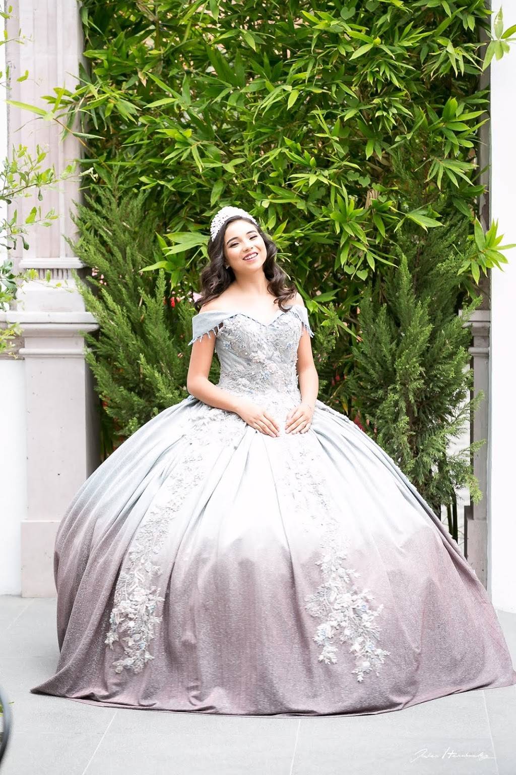 Borymex sueños de Quinceañera | 5650 Power Inn Rd suite #600, Sacramento, CA 95824, USA | Phone: (916) 346-1876