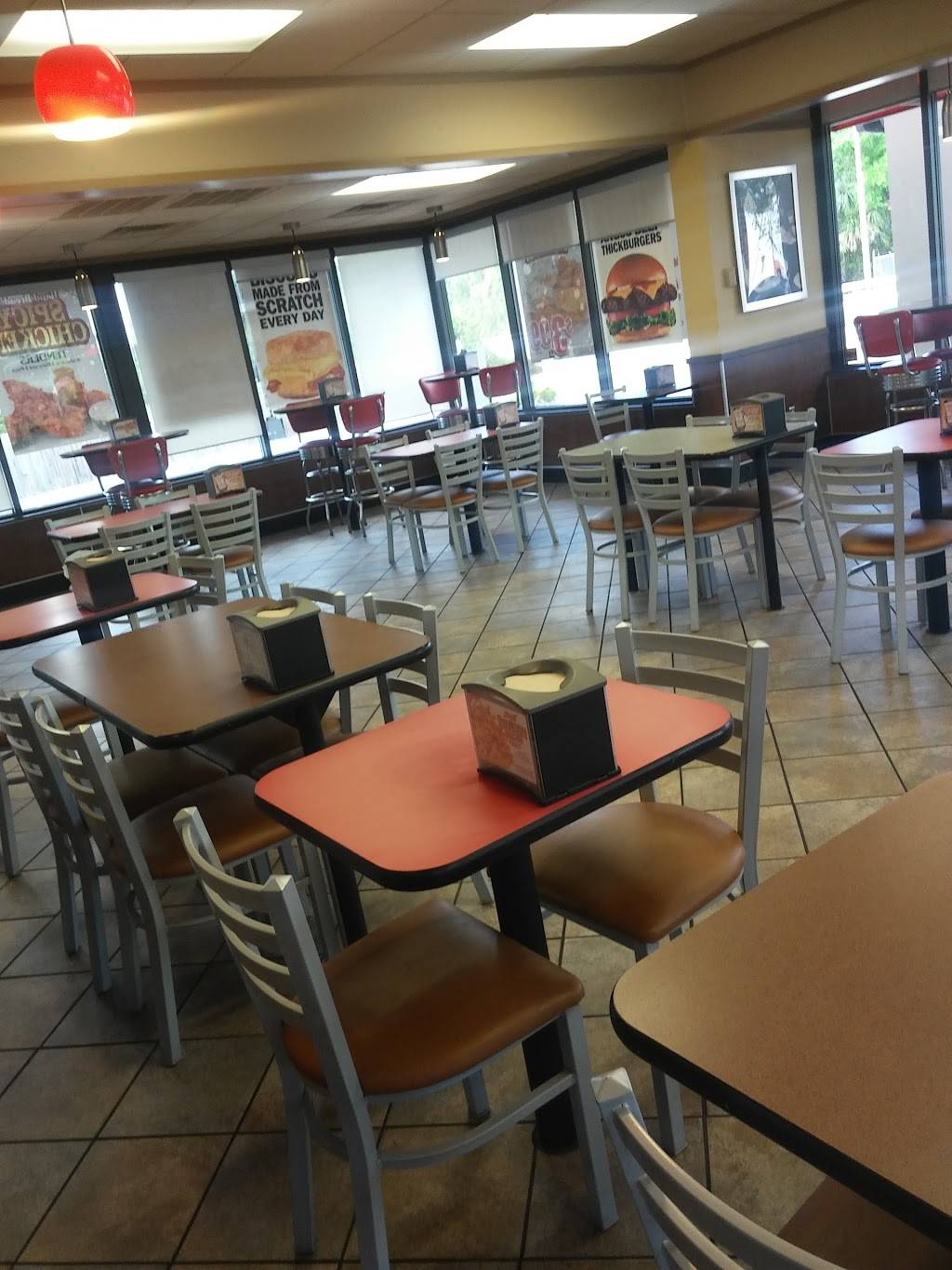 Hardees | 6914 Norwood Ave, Jacksonville, FL 32208, USA | Phone: (904) 764-6518