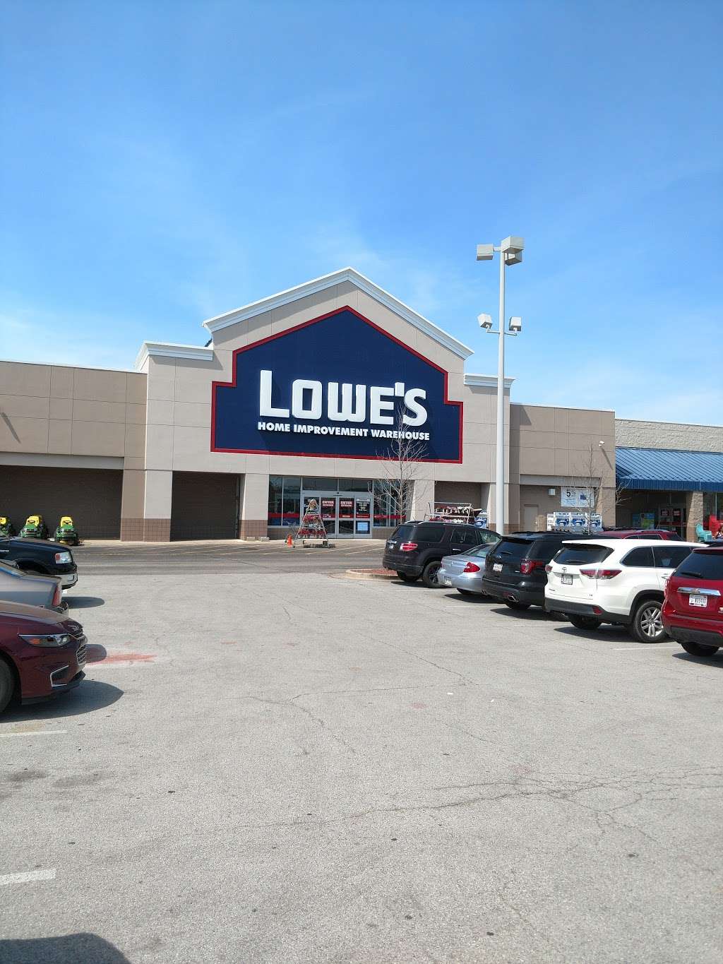 Lowes Home Improvement | 1520 E 79th Ave, Merrillville, IN 46410, USA | Phone: (219) 756-8316
