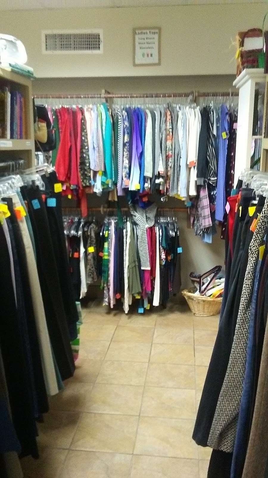 Josephs Coat Resale Shop | 625 Nottingham Oaks Trail, Houston, TX 77079, USA | Phone: (281) 497-1500