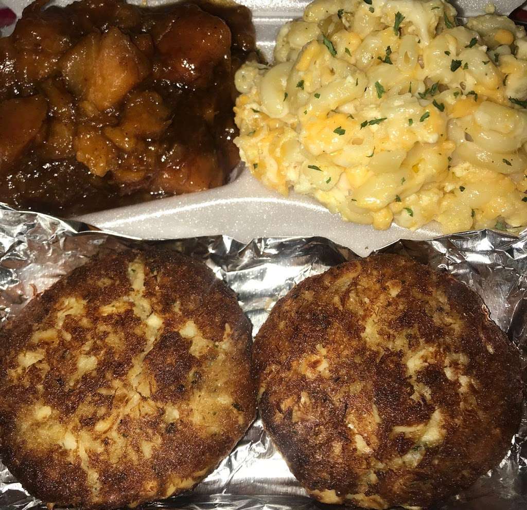 B&S Soul Food & Catering | 2548 S 58th St, Philadelphia, PA 19143, USA | Phone: (445) 888-3177