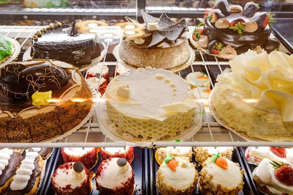 Pasticceria Monteleone BK | 355 Court St, Brooklyn, NY 11231, USA | Phone: (718) 852-5600