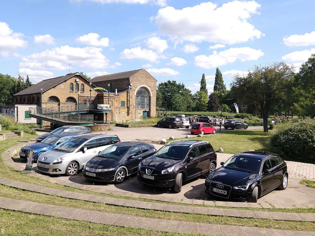 Markfield Park | 43 Crowland Rd, London N15 6UL, UK | Phone: 020 8800 4134