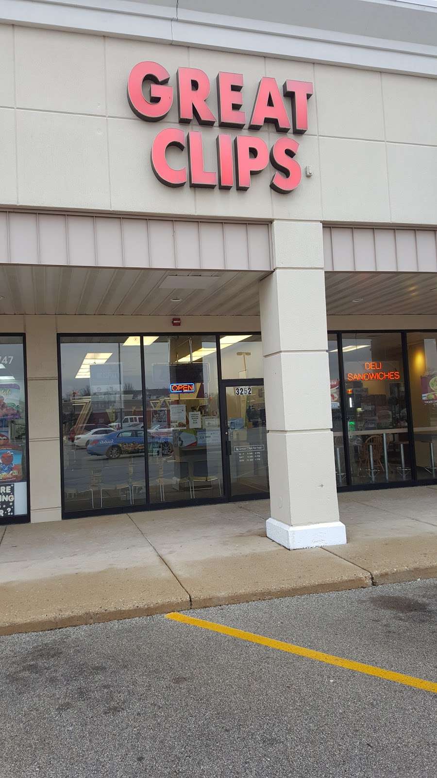 Great Clips | 3252 Kirchoff Rd, Rolling Meadows, IL 60008, USA | Phone: (847) 797-0980