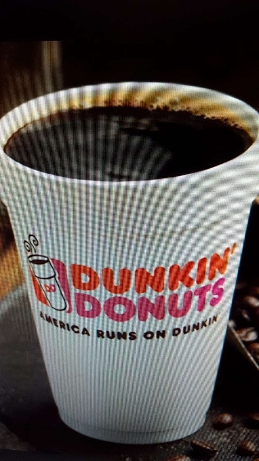 Dunkin Donuts | 77 Main St N #108, Southbury, CT 06488, USA | Phone: (203) 262-1511