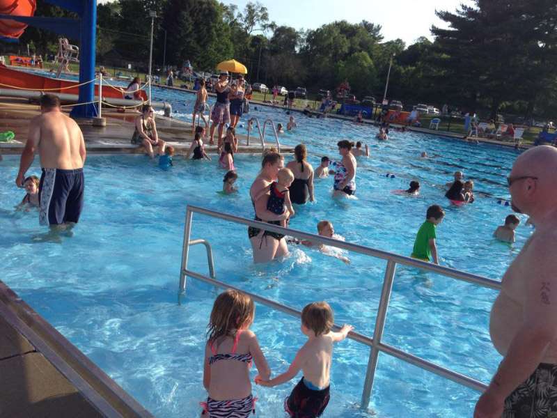 Alvin D. Brown Memorial Swimming Pool | 591 E Water St, Pendleton, IN 46064, USA | Phone: (765) 778-4411