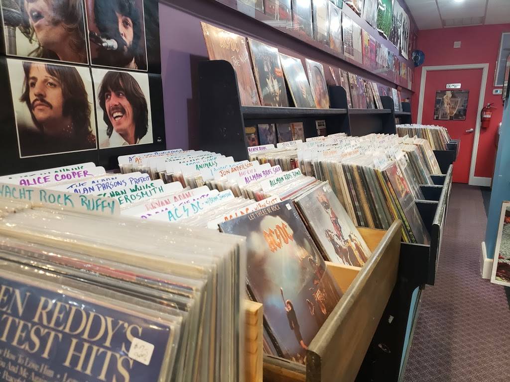 Vinyl Daze Records | 958 Laskin Rd, Virginia Beach, VA 23451, USA | Phone: (757) 963-6363