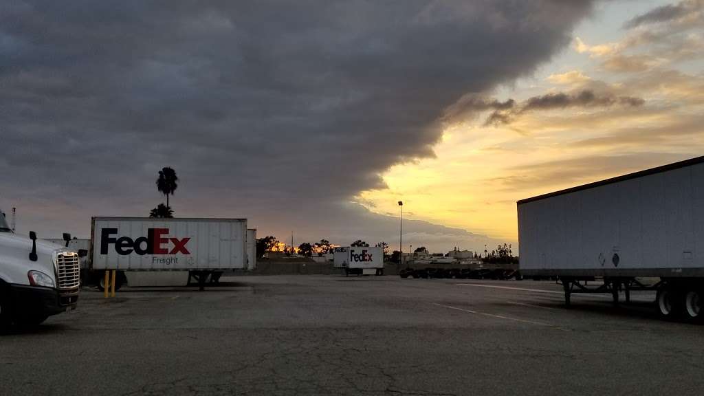 FedEx Freight | 1379 N Miller St, Anaheim, CA 92806, USA | Phone: (714) 996-8720