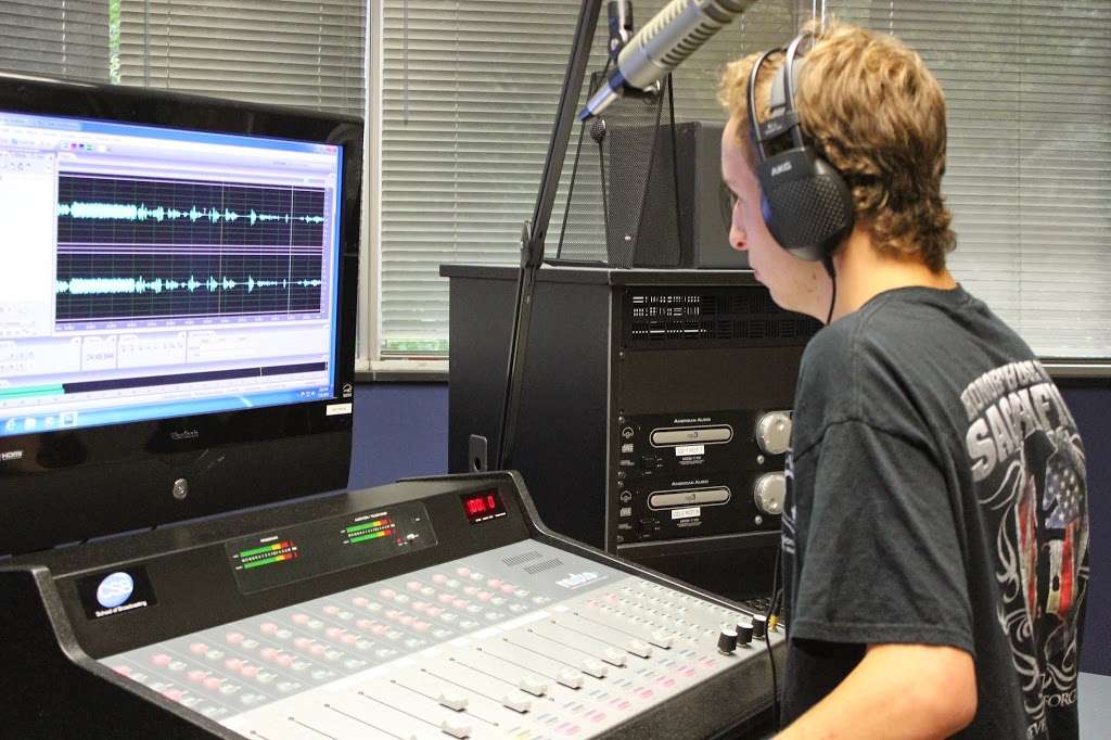 Connecticut School of Broadcasting - Cherry Hill NJ | 535 NJ-38 #230, Cherry Hill, NJ 08002, USA | Phone: (856) 330-4701