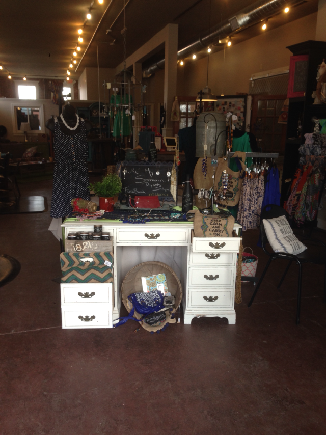 My Southern Roots Boutique | 200 W Wall St b, Harrisonville, MO 64701, USA | Phone: (816) 884-3044