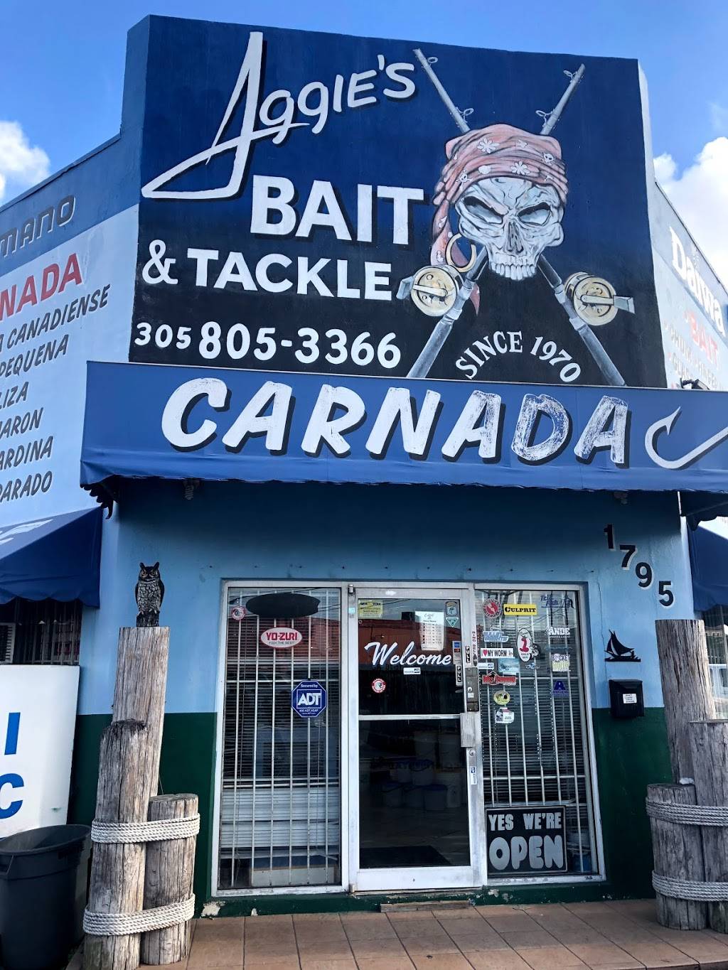 Iggies Bait & Tackle | 1795 W 8th Ave, Hialeah, FL 33010, USA | Phone: (305) 805-3366