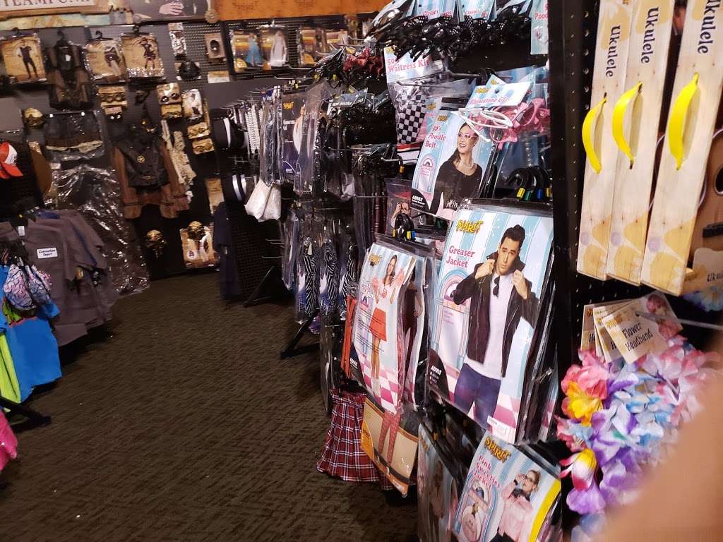 Spirit Halloween | 1714 Newport Blvd, Costa Mesa, CA 92627, USA | Phone: (866) 586-0155