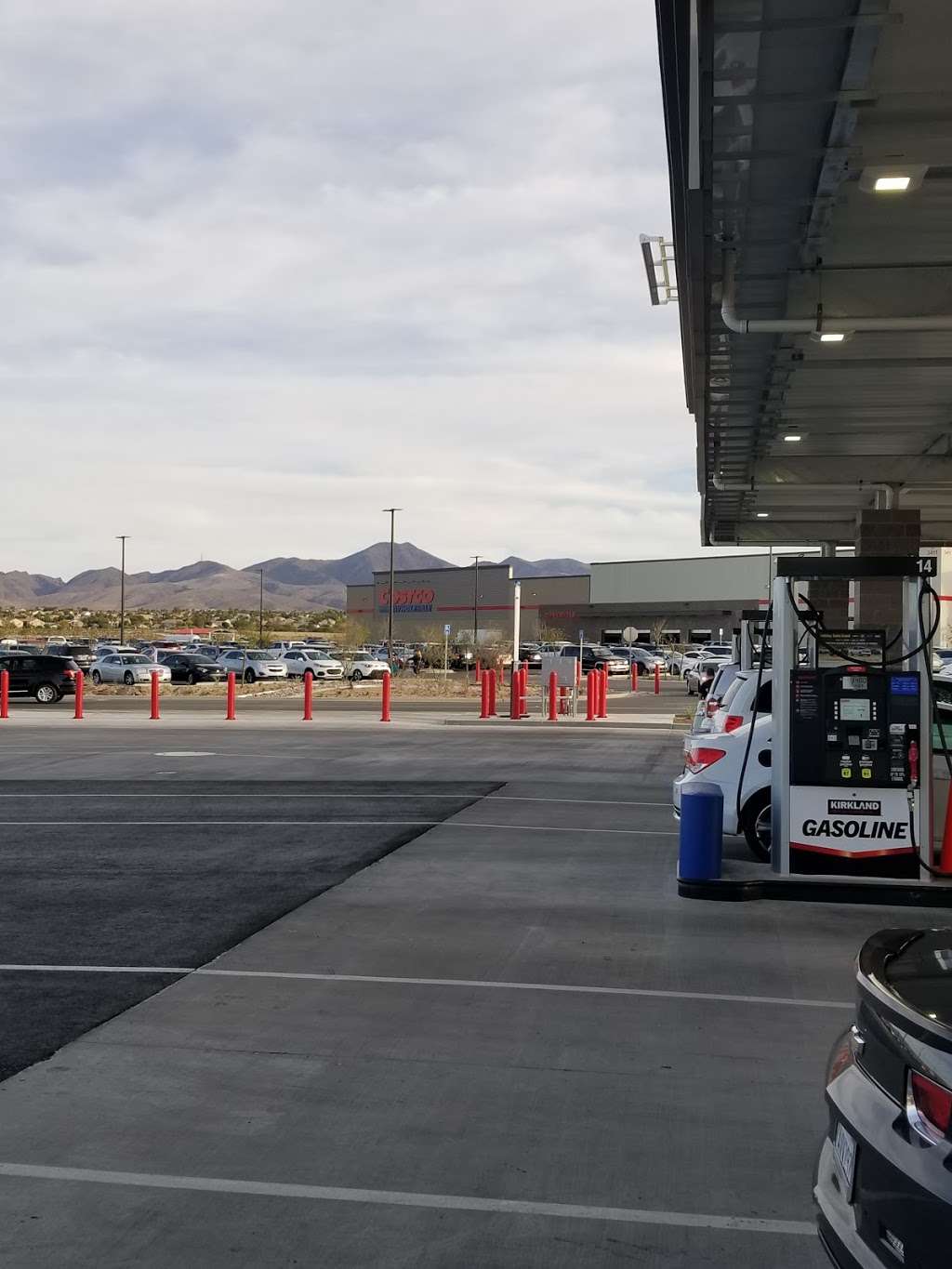 Costco Gasoline | 3411 St Rose Pkwy, Henderson, NV 89052, USA