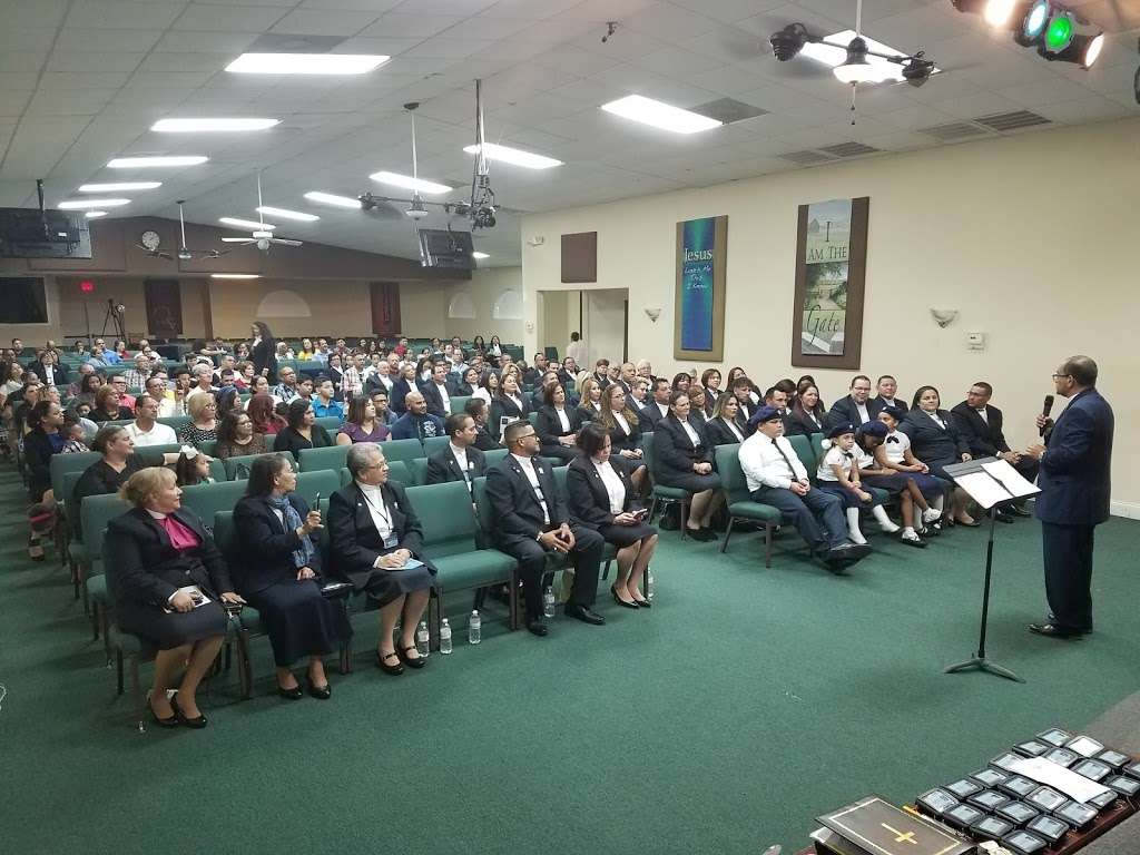 Iglesia Cristiana Renuevo Inc | 290 Competition Dr, Kissimmee, FL 34743, USA | Phone: (407) 870-0083