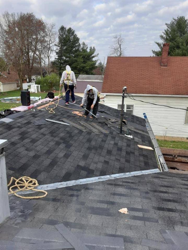 Ford & Son Roofing | 421 Anderson Ferry Rd, Cincinnati, OH 45238, USA | Phone: (513) 244-9900