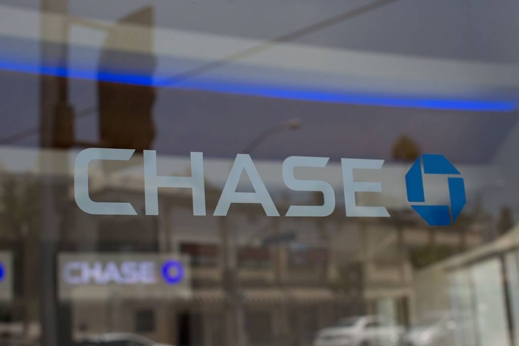 Chase Bank | 285 Maple Ave, White Plains, NY 10606, USA | Phone: (914) 682-0573