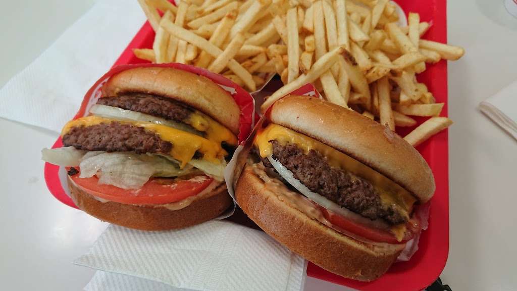 In-N-Out Burger | 10040 W Sahara Ave, Las Vegas, NV 89117, USA | Phone: (800) 786-1000