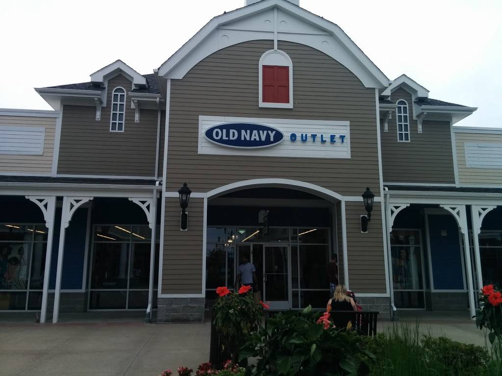 Old Navy Outlet - with Curbside Pickup | 2200 Tanger Blvd Suite 530, Washington, PA 15301, USA | Phone: (724) 749-8015