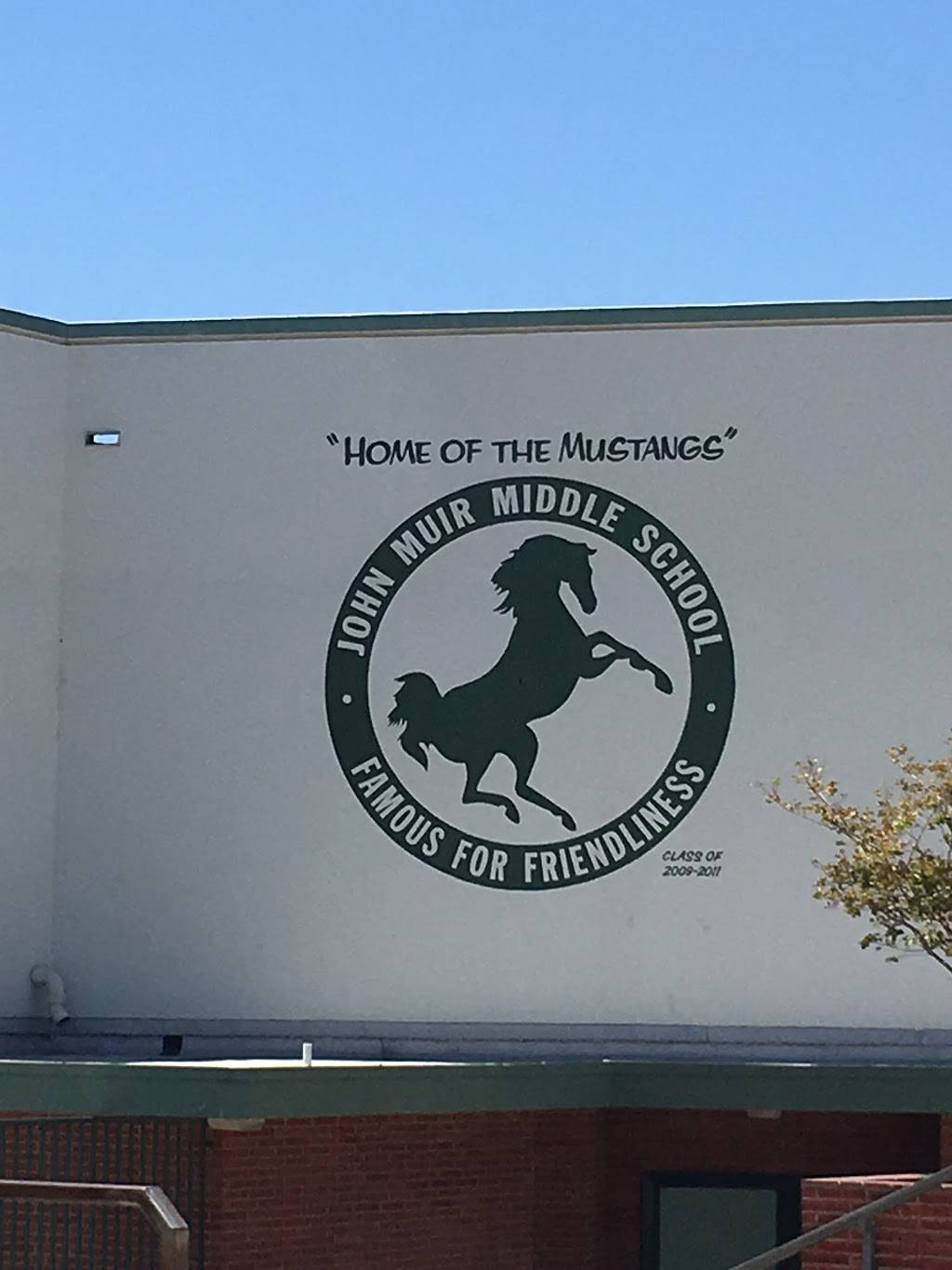 John Muir Middle School | 1111 N Kenneth Rd, Burbank, CA 91504, USA | Phone: (818) 558-5320