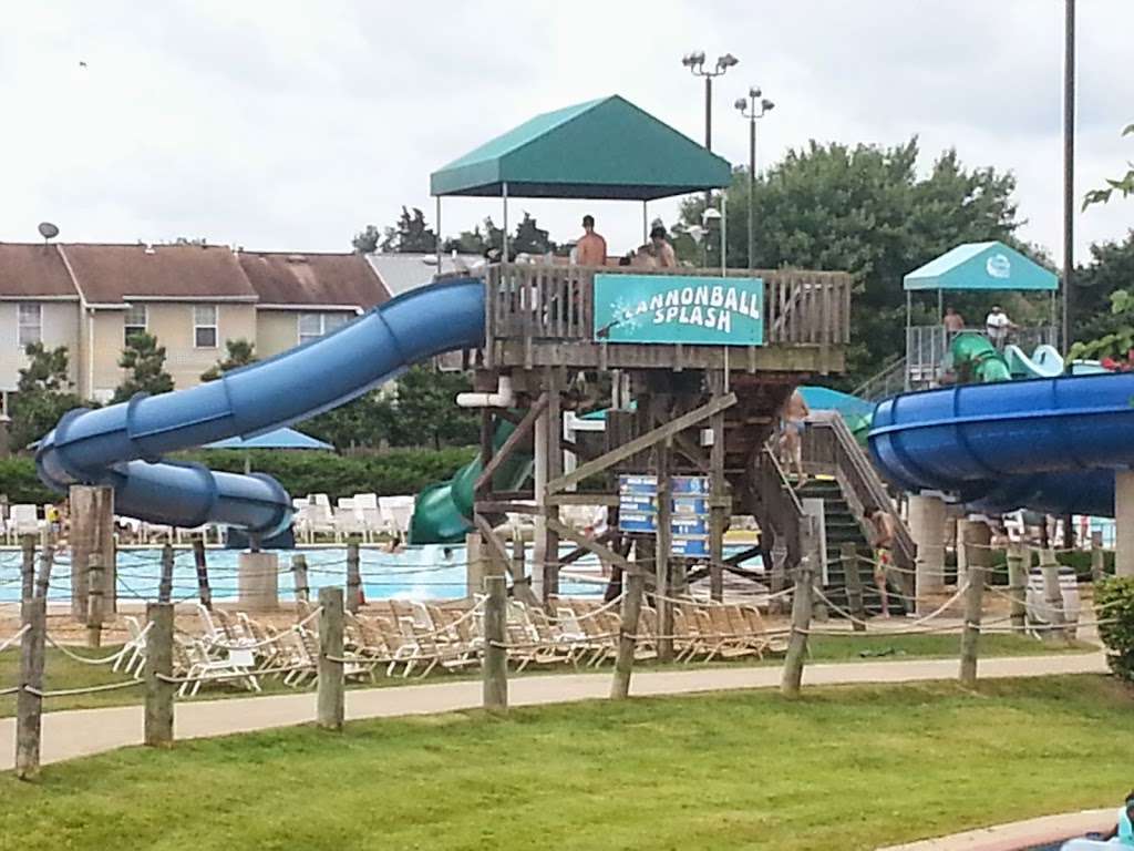 SplashDown Waterpark | 7500 Ben Lomond Park Rd, Manassas, VA 20109, USA | Phone: (703) 792-8204