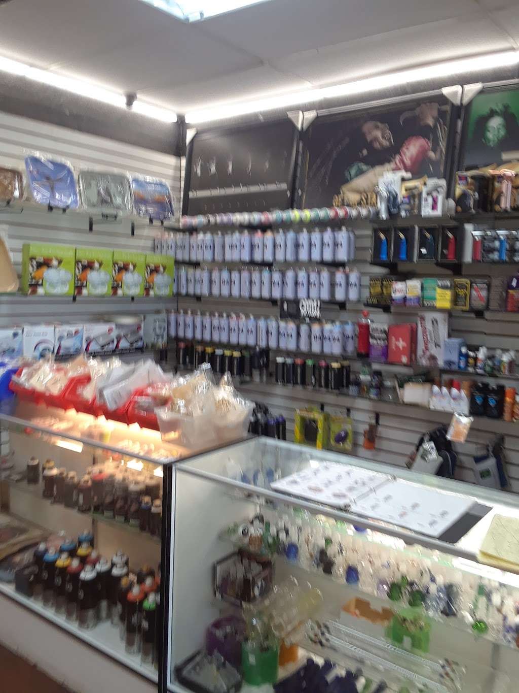 Blaze Hut Smoke Shop | 802 Navajo Rd c, Perris, CA 92570, USA | Phone: (714) 900-8059