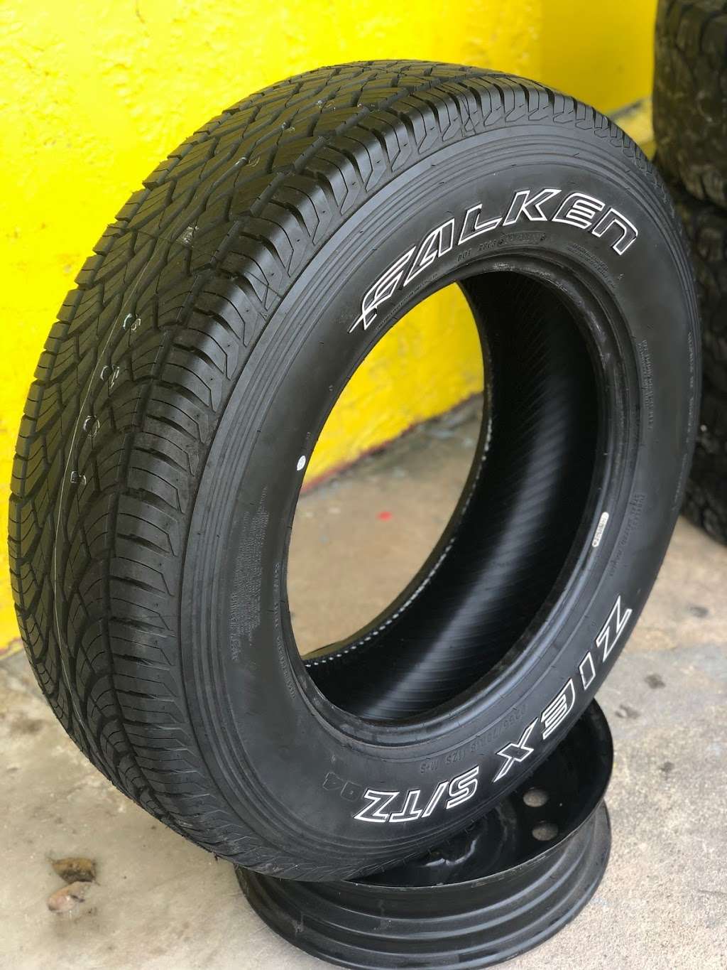 Ralph’s Tire Shop And Rim Repair | 3914 Culebra Rd, San Antonio, TX 78228, USA | Phone: (210) 730-0599