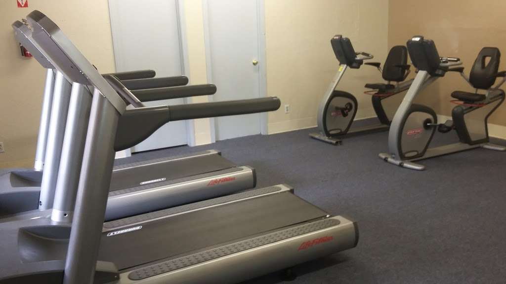 Rim Of The World Gym | 565 Forest Shade Rd, Crestline, CA 92325, USA | Phone: (909) 589-2800