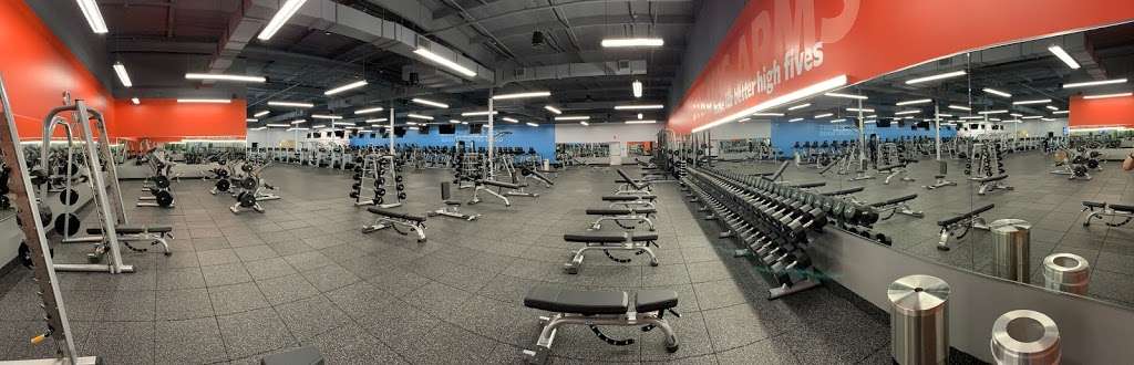 Blink Fitness | 1060 W Alameda Ave, Burbank, CA 91506, USA | Phone: (818) 686-5930