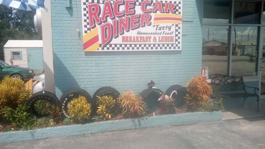 Race Car Diner | 25641 Monroe St, Astatula, FL 34705, USA | Phone: (352) 253-6940