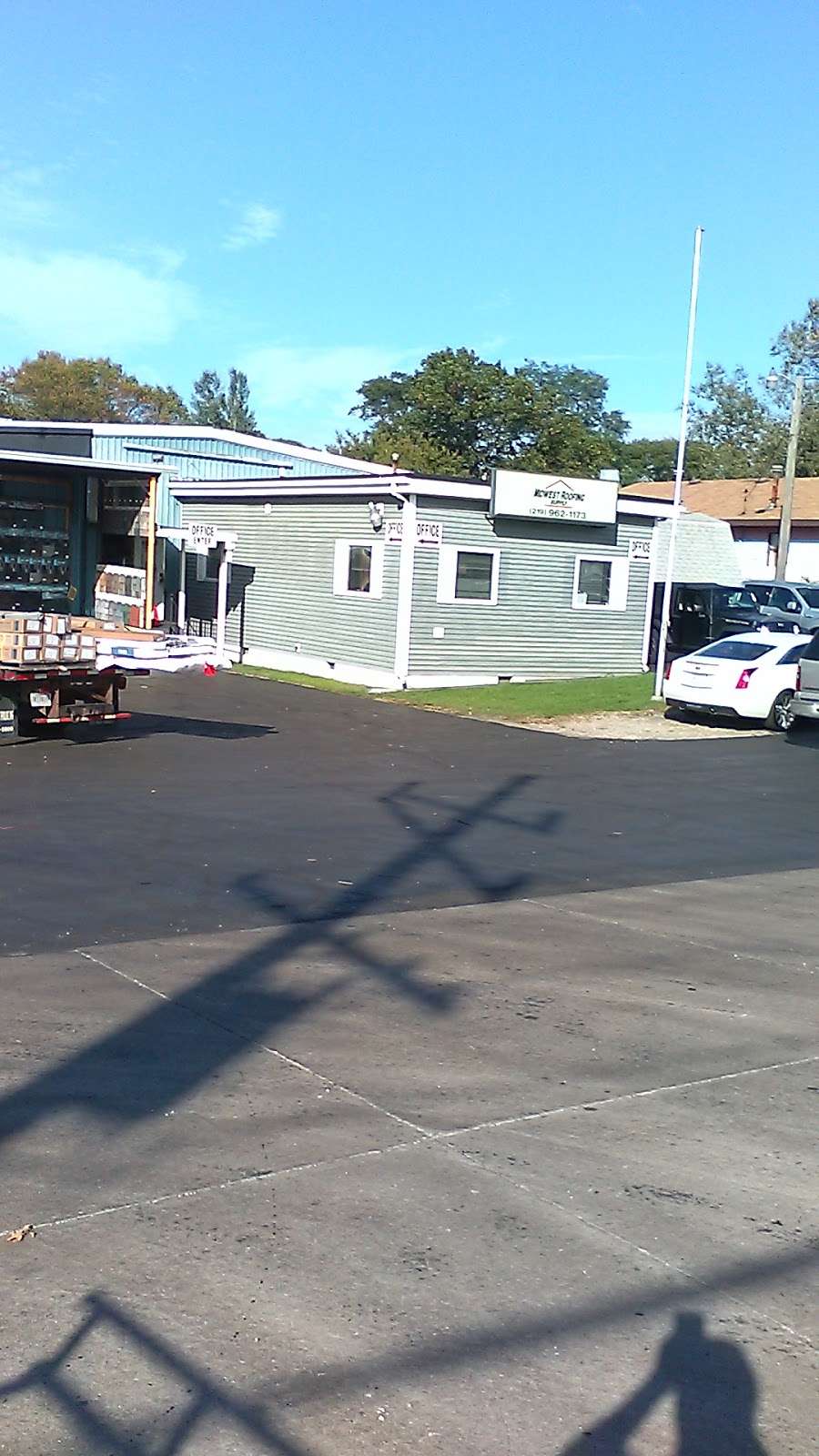 Midwest Roofing Supply Co | 2520 W 37th Ave, Hobart, IN 46342, USA | Phone: (219) 962-1173