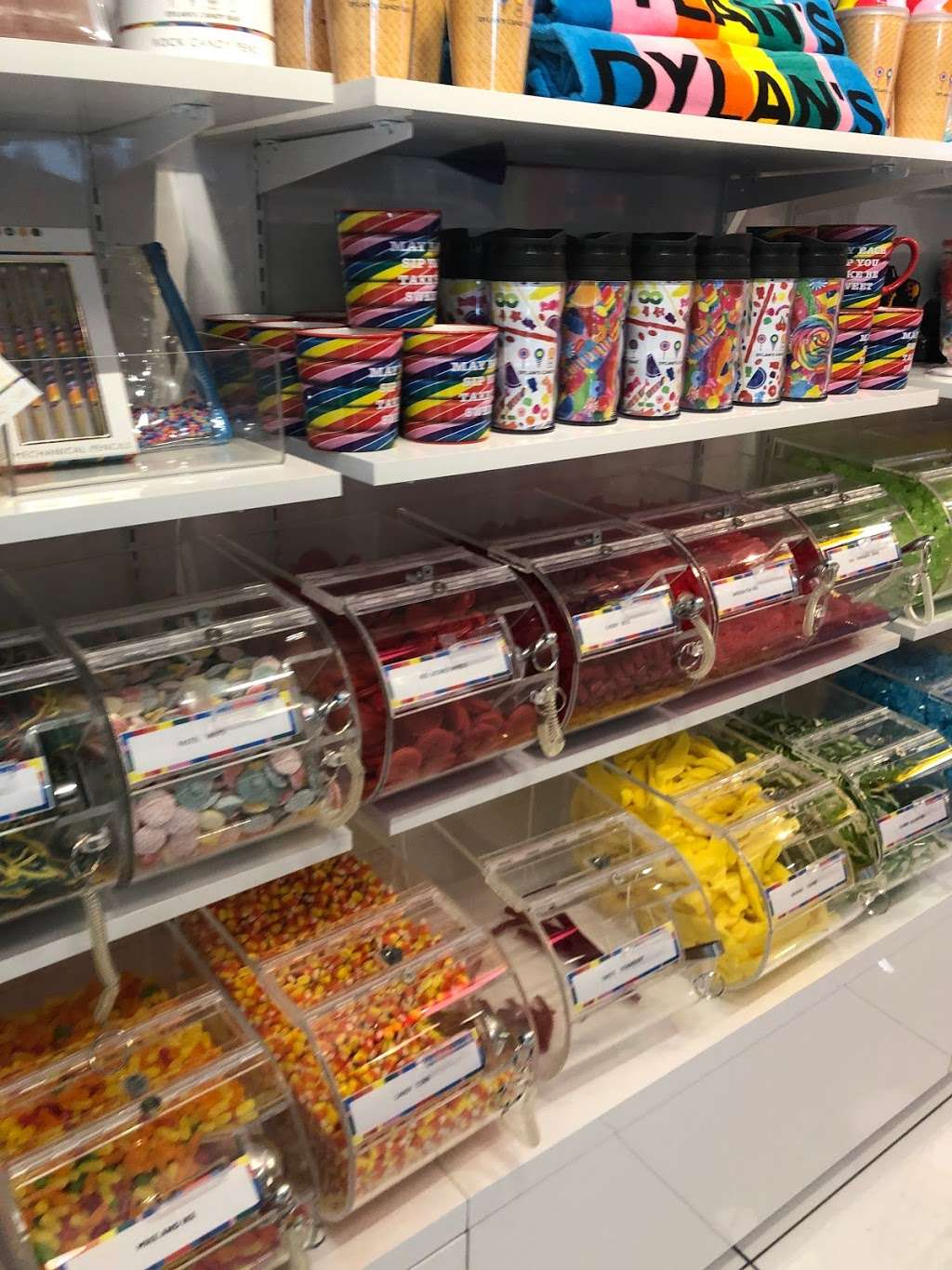 Dylans Candy Bar | George Bush Intercontinental Airport (IAH), 2800 N Terminal Rd, Houston, TX 77032, USA | Phone: (281) 241-4060