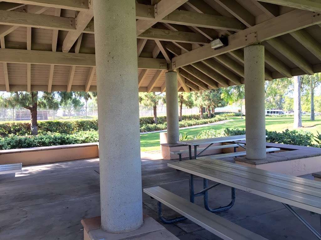 Hicks Canyon Park | 3864 Viewpark Ave, Irvine, CA 92602, USA | Phone: (949) 724-6827