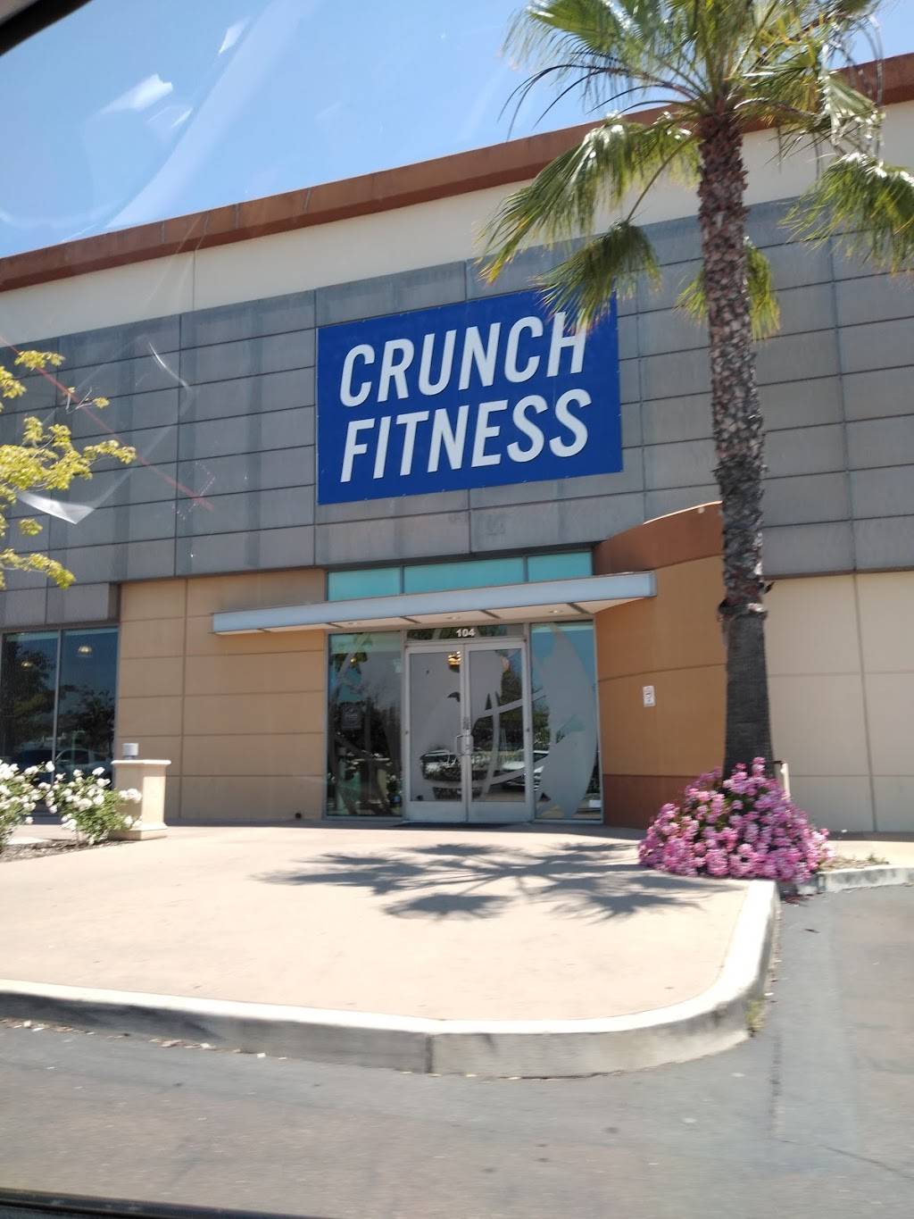 Crunch Fitness - Eastlake | 851 Showroom Pl, Chula Vista, CA 91914, USA | Phone: (619) 754-6812