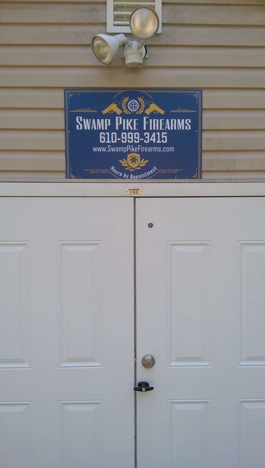 Swamp Pike Firearms & Transfer Service | 446 Swamp Pike, Schwenksville, PA 19473, USA | Phone: (610) 999-3415