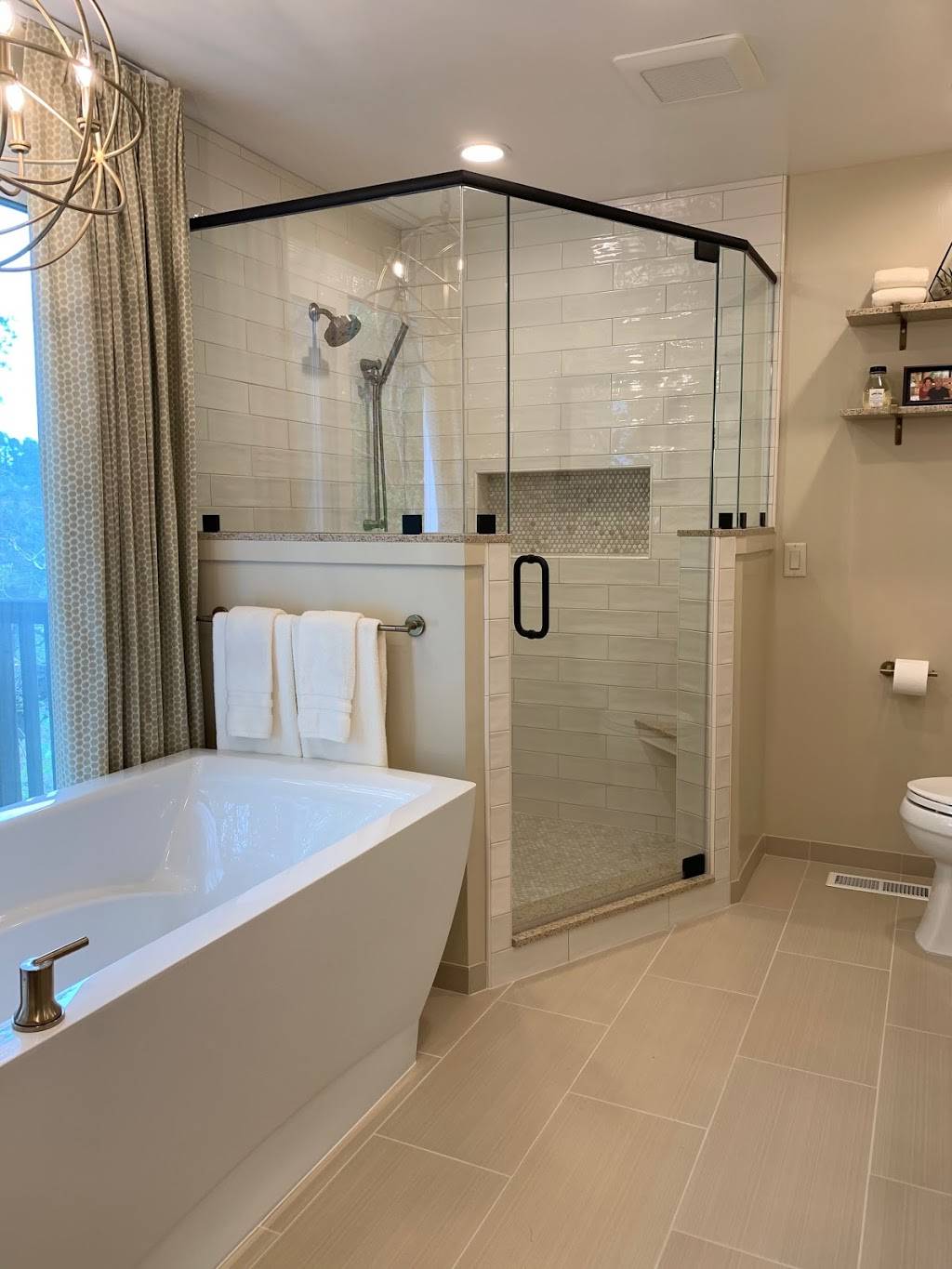 Showcase Shower Door Company | 1970 17th Ave, Santa Cruz, CA 95062, USA | Phone: (831) 464-3899