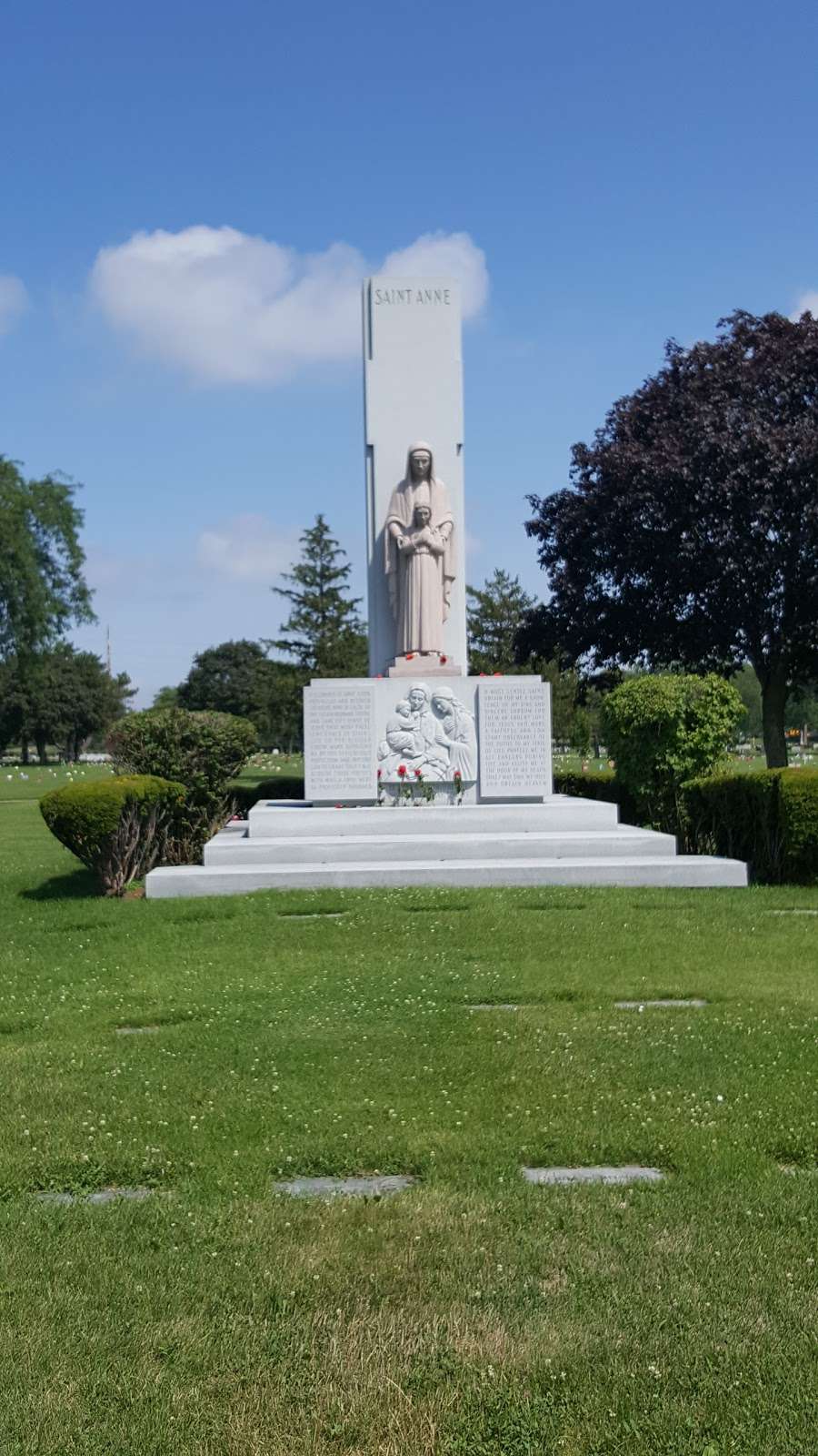 St Mary Catholic Cemetery and Mausoleums | W 87th St &, S Hamlin Ave, Evergreen Park, IL 60805, USA | Phone: (708) 422-8720