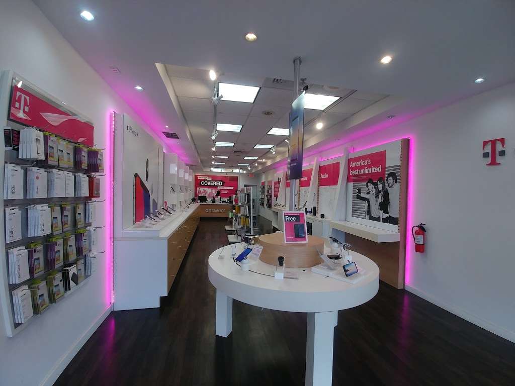 T-Mobile | 391 Nesconset Hwy, Hauppauge, NY 11788, USA | Phone: (631) 265-2424