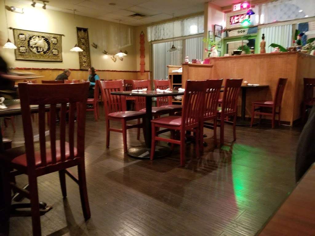 Jasmine Thai Restaurant | 4825 E 96th St, Indianapolis, IN 46240, USA | Phone: (317) 848-8950