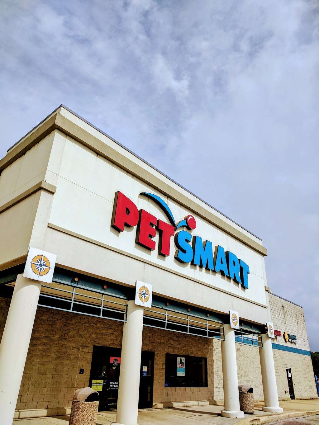 PetSmart | 597 E Ordnance Rd, Glen Burnie, MD 21060, USA | Phone: (410) 582-9444