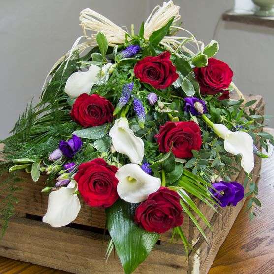 Flowers By Charlotte | Oakcroft, Labour-In-Vain Rd, Wrotham, Sevenoaks TN15 7NY, UK | Phone: 07817 395357