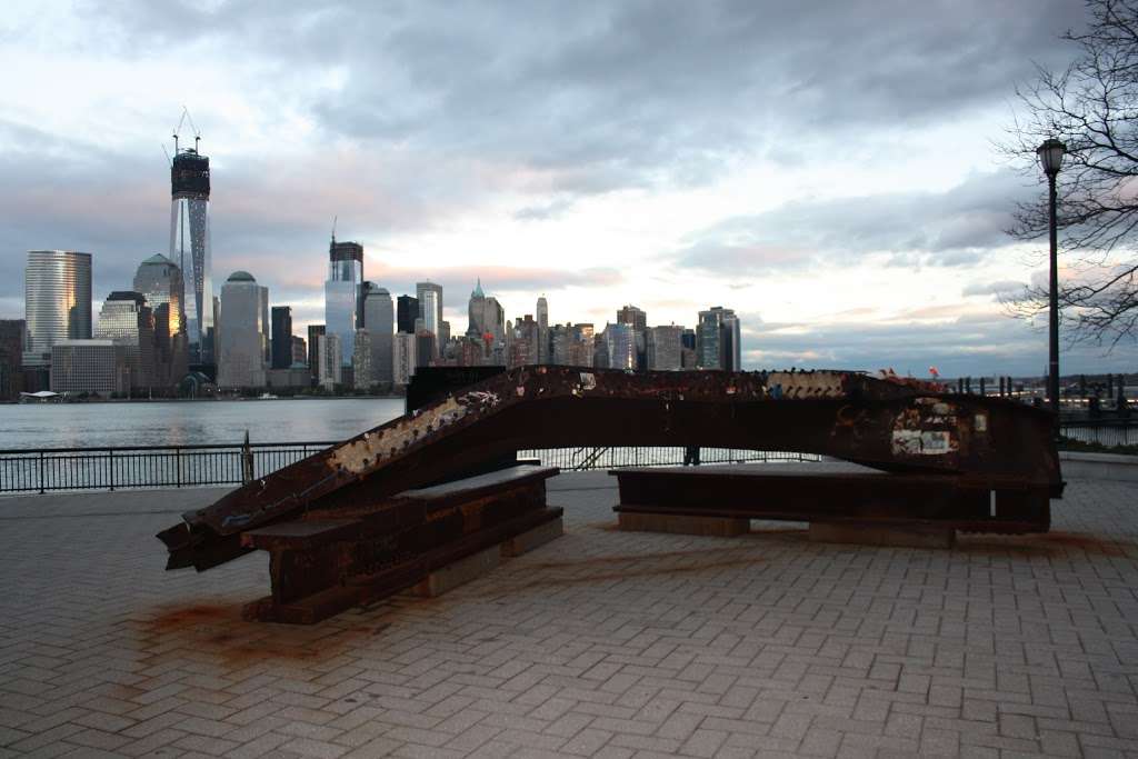 Jersey City 9-11 Memorial | Hudson River Waterfront Walkway, Jersey City, NJ 07302, USA