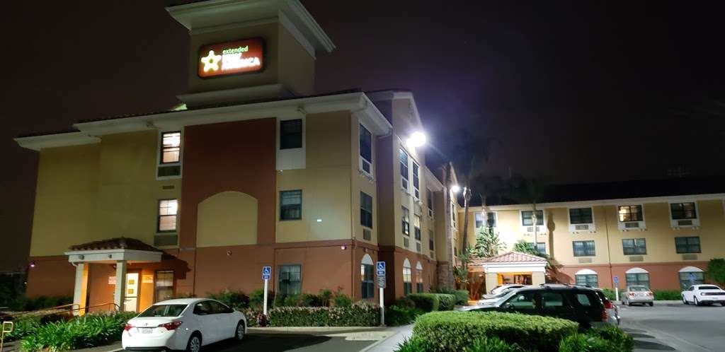 Extended Stay America - Los Angeles - Woodland Hills | 20205 Ventura Blvd, Woodland Hills, CA 91364, USA | Phone: (818) 710-1170