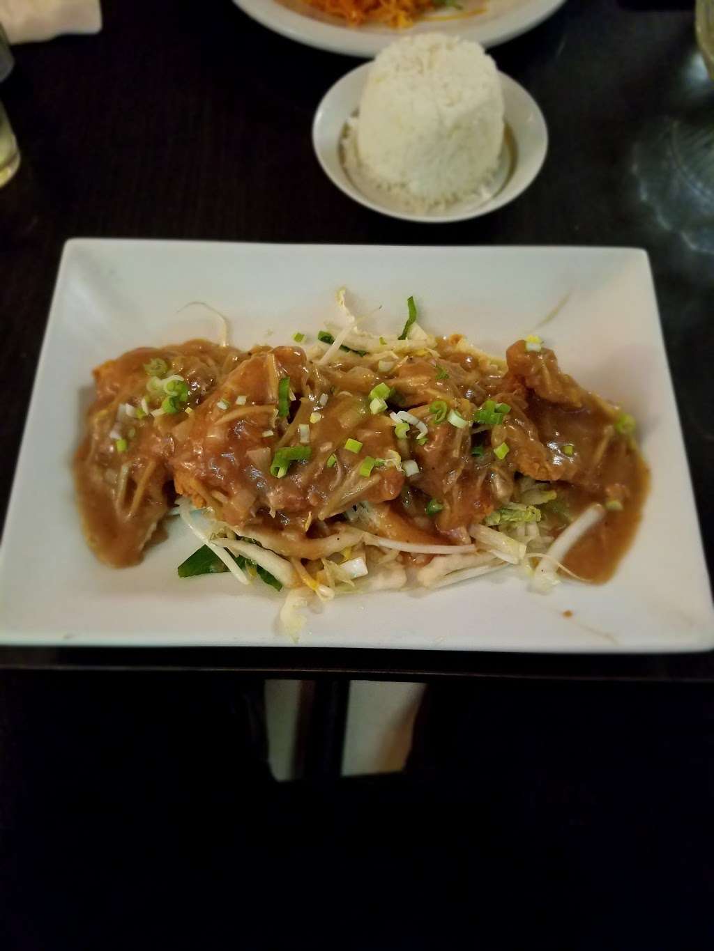 Thai House Rock | 1133 St George Ave, Colonia, NJ 07067, USA | Phone: (732) 634-0001