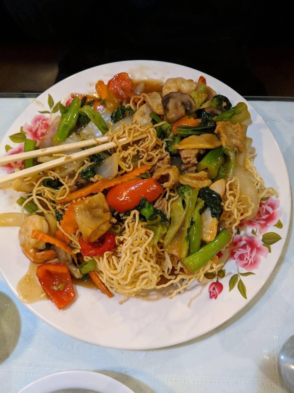 Minh Anh Restaurant | 5428 Detroit Ave, Cleveland, OH 44102, USA | Phone: (216) 961-9671