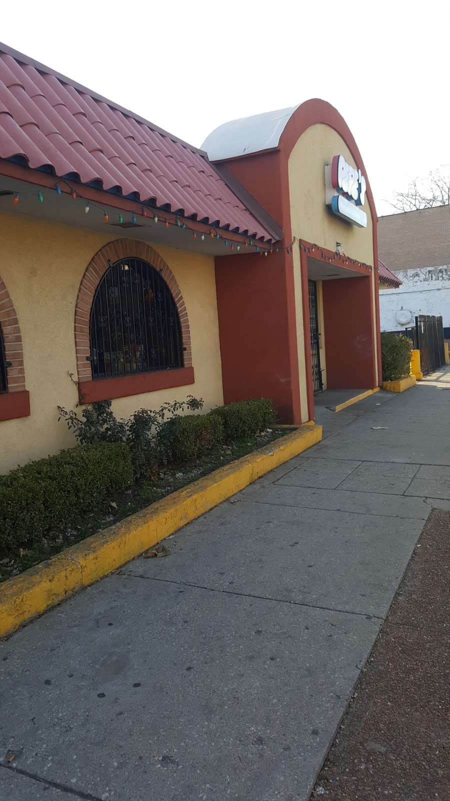 Pepes Mexican Restaurant | 131 E 79th St, Chicago, IL 60619, USA | Phone: (773) 994-1525